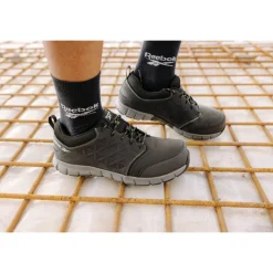 Baskets de sécurité en cuir EXCEL LIGHT S3 SRC ESD HRO – noir Reebok