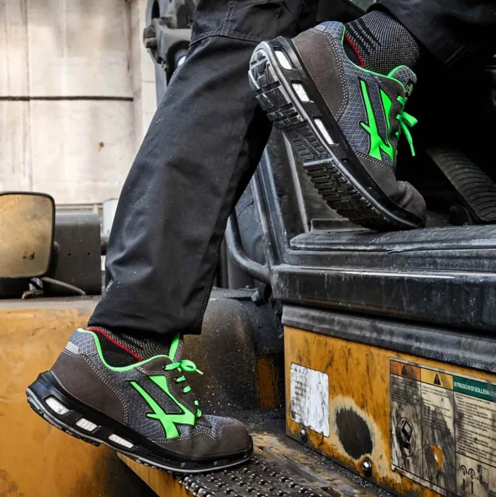 Chaussures de sécurité basses POINT S1 P SRC - noir et vert fluo UPOWER