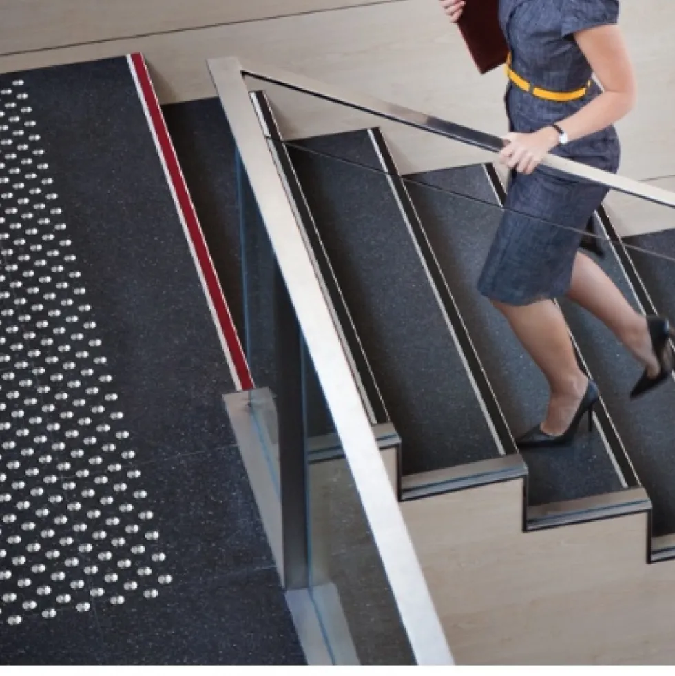 Clous podotactiles à visser DINAPLOT -usage intérieur -aluminium -x50 DINAC