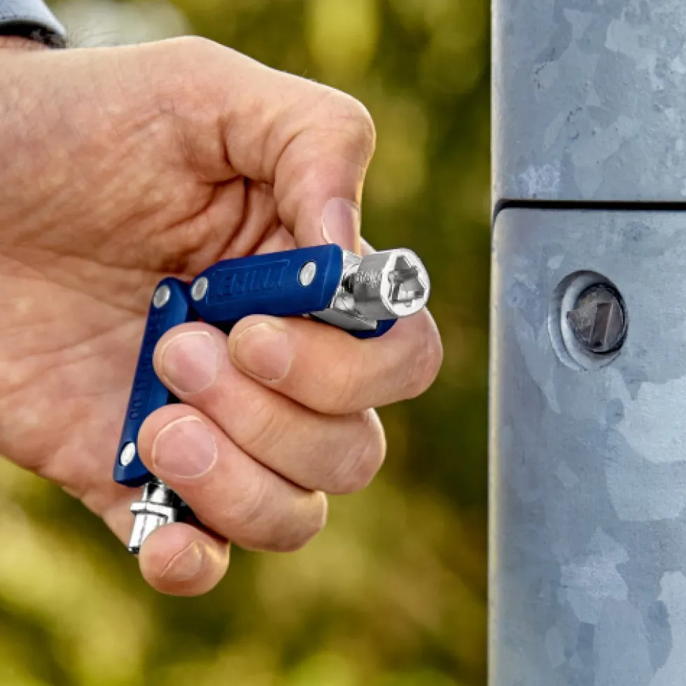 Clé universelle pour armoires de commande « DoubleJoint » KNIPEX