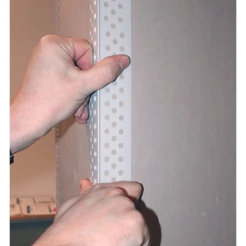 Cornière d'angle adhésive pour plaques de plâtre BRICOZOR