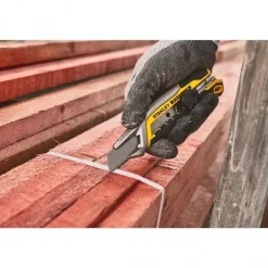 Cutter 18 mm avec molette crantée - Quick Snap Fatmax® STANLEY