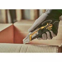 Cutter 18 mm avec molette crantée - Quick Snap Fatmax® STANLEY