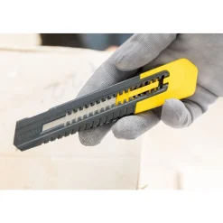 Cutter 18 mm SM STANLEY