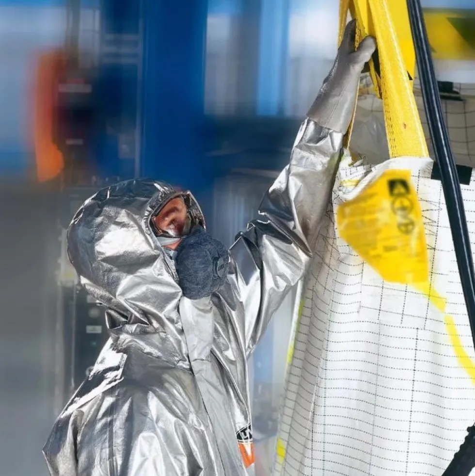 Masques respiratoires FFP2 réutilisables avec coque Silv-Air e 7232 UVEX