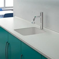 Mitigeur lavabo à bec haut orientable - levier médical hauteur 165 mm DELABIE