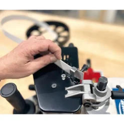 Plaqueuse de chants PEB250 PLUS Évolution VIRUTEX
