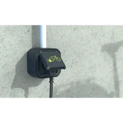 Prise de courant 2P+T étanche pour recharge de vélos électriques - Plexo LEGRAND