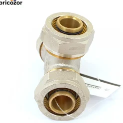 Raccord Té égal à compression pour tube multicouche - diamètre 26 mm BOUTTÉ