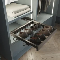 Range-chaussures en acier pour armoire et dressing Quartz - titane EMUCA