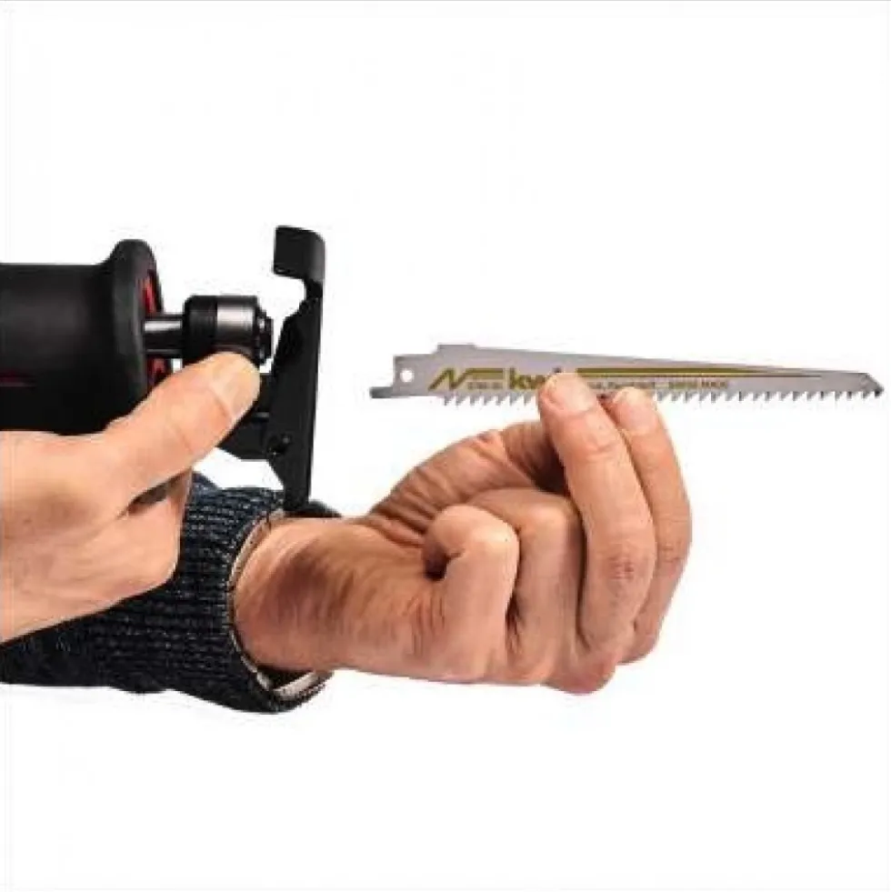 Scie sabre - 750 watts - TE-AP 750 E EINHELL