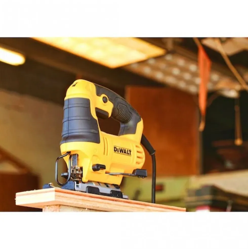 Scie sauteuse filaire 650W - DWE349-QS DEWALT