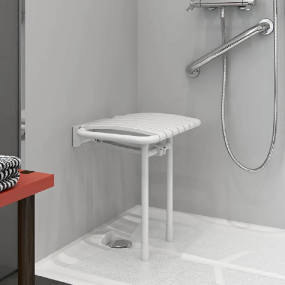Siège de douche - relevable blanc - Bama AKW INTERNATIONAL